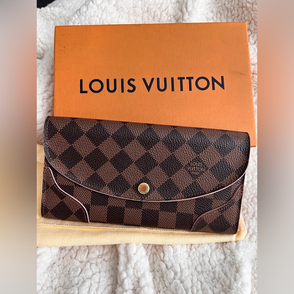 Authentic Louis Vuitton Damier Ebene Caissa Wallet